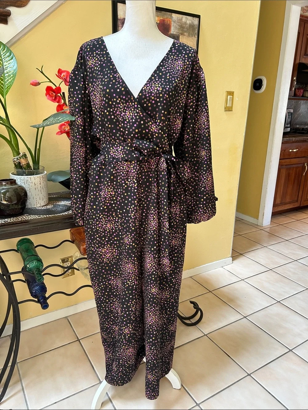 Kate Spade New York Disco DotsV Neck Ling Puff Sleeves Cropped Jumpsuit Size 16